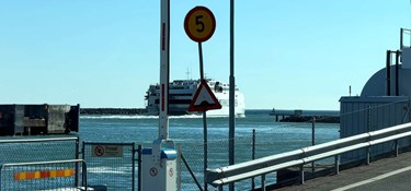 En billet skal være en garanti for plads på færgen