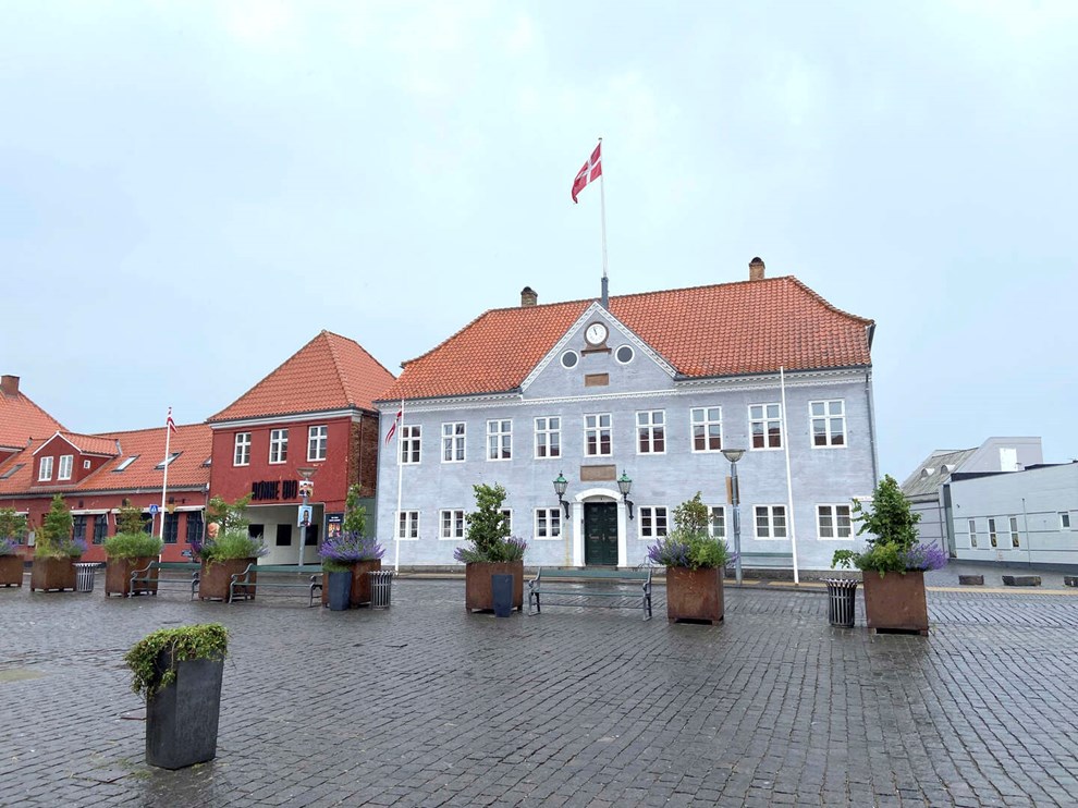 D�mt for at stj�le fra kassen