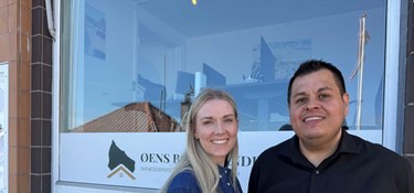 Smider alt og starter forfra