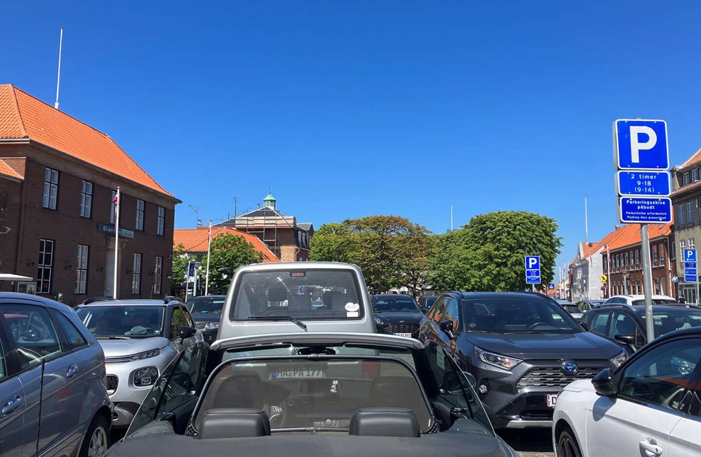 Slut med traileren p� gaden: Nye parkeringsregler p� vej