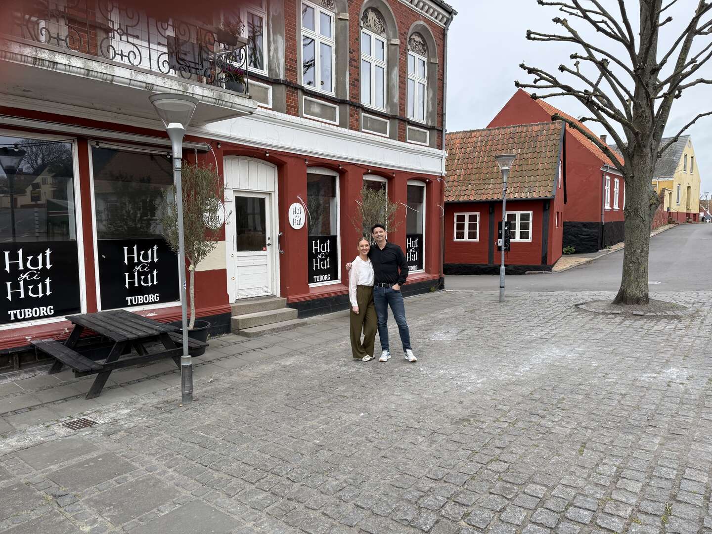 Forvandler brunt v�rtshus til moderne bistro