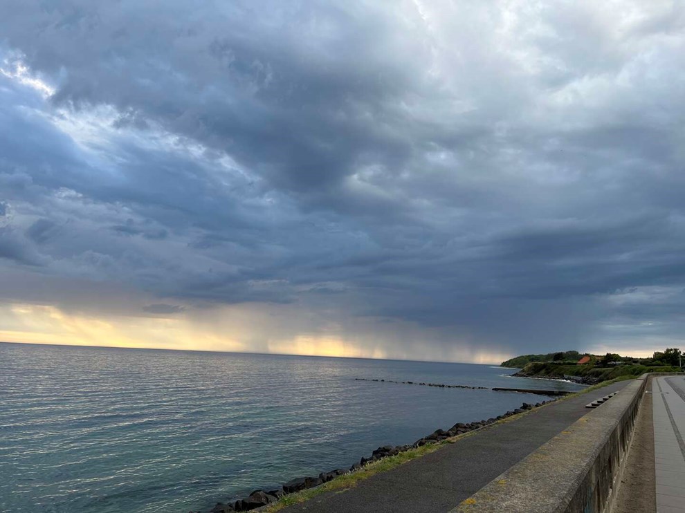Dagens billede: Regn og torden p� vej ind