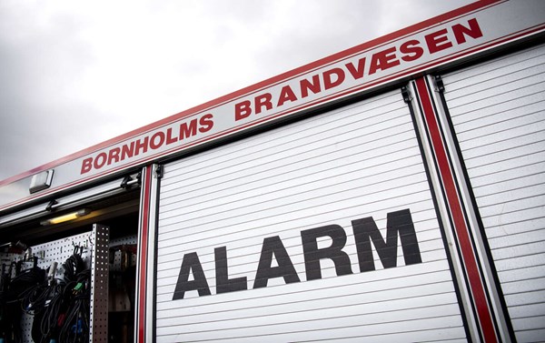 Pensionister bes�ger brandstation