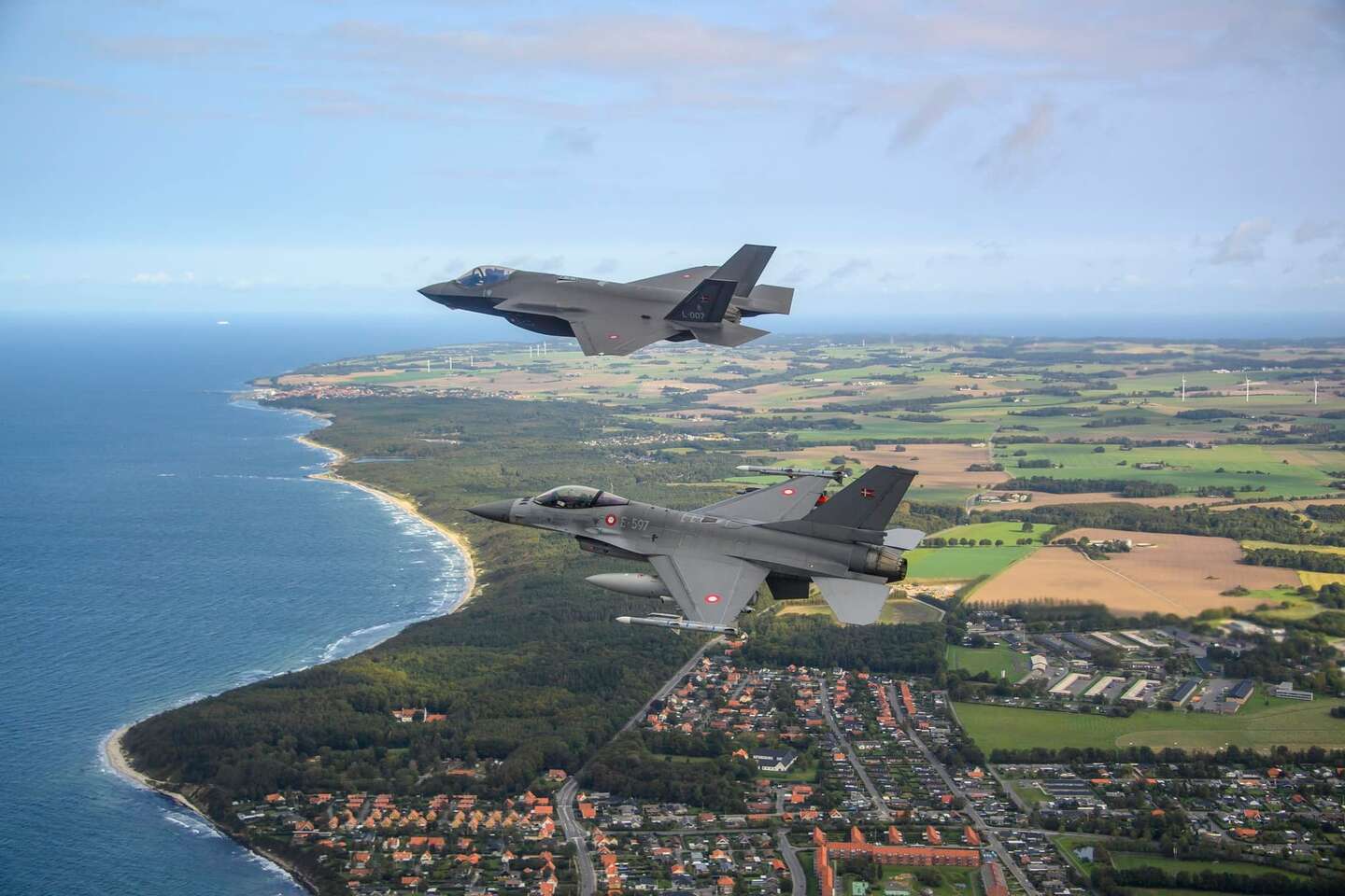 Politi til Forsvaret: Vi vil advares om jagerfly 