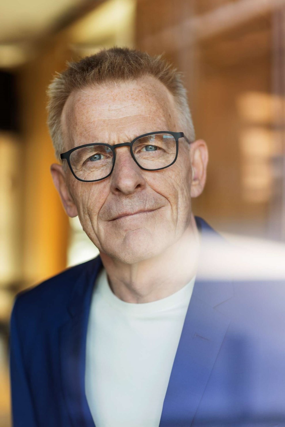 Imponeret over Folkem�det: Vild eksponering