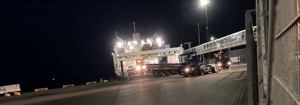Trailer hoppede af og forsinkede f�rgen