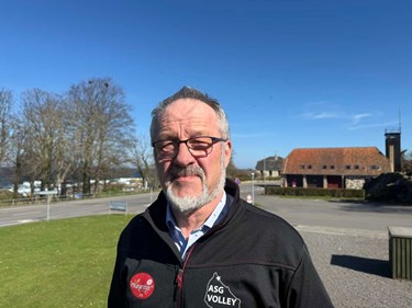 En klubmand fylder rundt