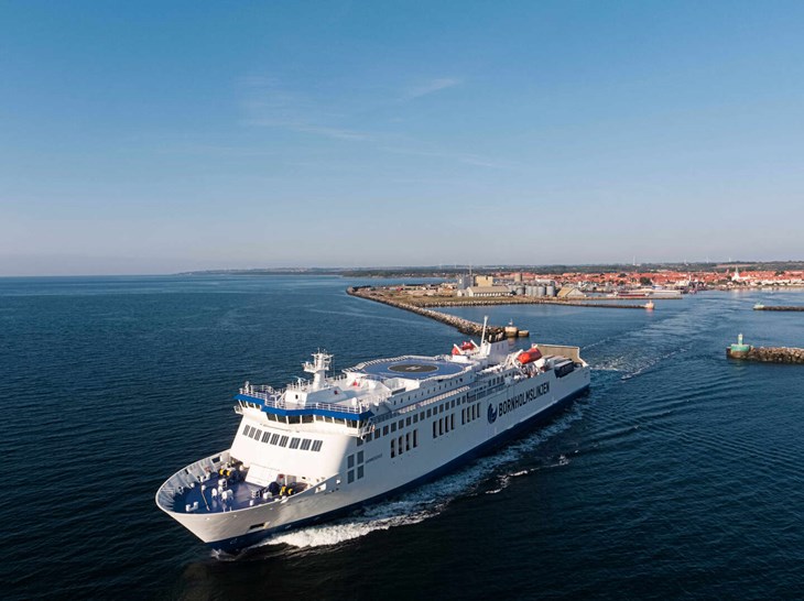 Har man billet til Bornholmslinjens færge mellem Rønne og Sassnitz, kan man benytte togforbindelsen fra færgehavnen til Bergen auf Rügen. Pressefoto: Mukran Port
