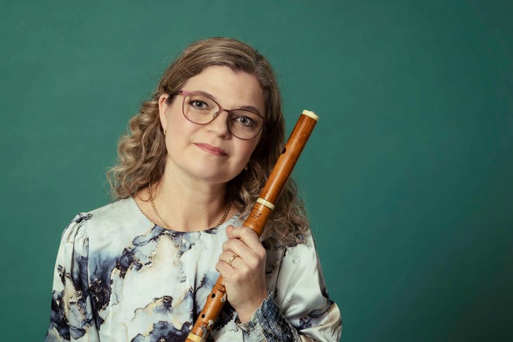 Torsdag spiller Ensemble Zimmermann i Skt. Nicolai Kirke med bornholmske Winnie Bugge Frandsen som en af musikerne. Pressefoto