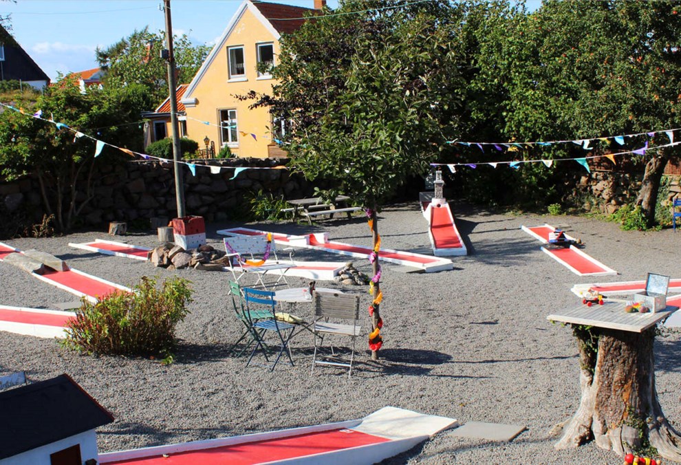 Kultattraktion runder et halvrundt hj�rne med jazz og bogreception