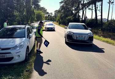 Parkeringshj�lpere m�rker l�bets voksev�rk