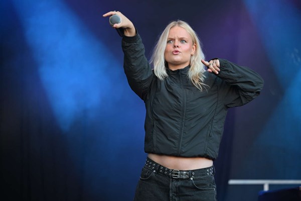 Det slog gnister i Musikhuzets bagg�rd