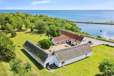 Historisk g�rd til salg for tocifret millionbel�b 