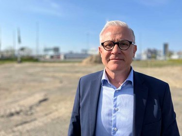 Kritiserer Folketinget: De skal st� p� m�l for det