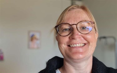 S�tter til salg i R�nne og flytter salonen til Nex�