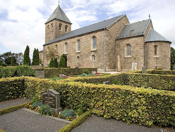 Natkirke i Klemensker 