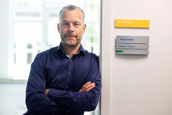 Borgmesterens larmende tavshed