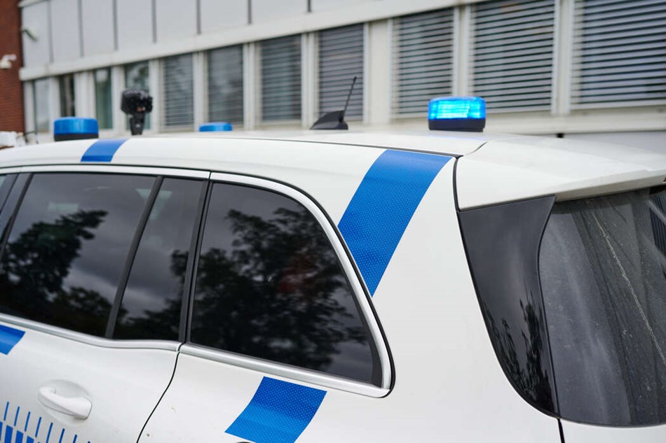 Efterlyst gerningsmand anholdt og sigtet