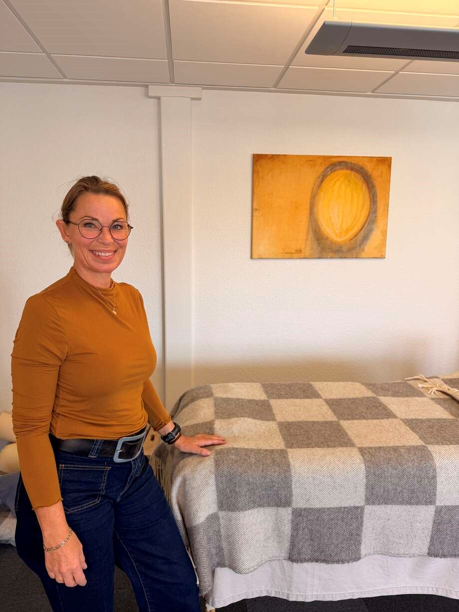 Efter helt særlig begivenhed flytter Lena Mie klinikken væk