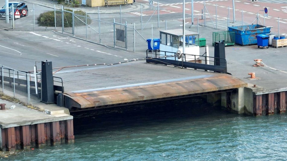 Forsinkelse rammer arbejdet omkring f�rgerne