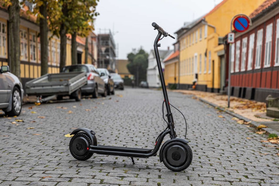 Politiet stopper jagten p� de hurtige l�behjul 