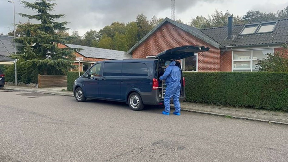 Politiet er tavs efter mistænkeligt fund